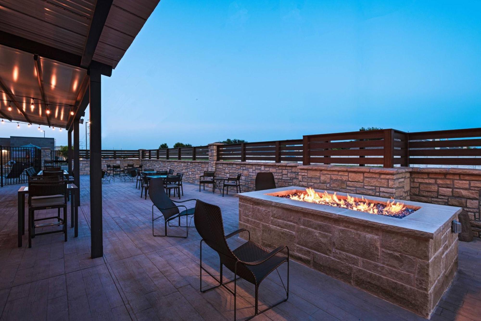 Courtyard Dallas Grand Prairie Eksteriør bilde